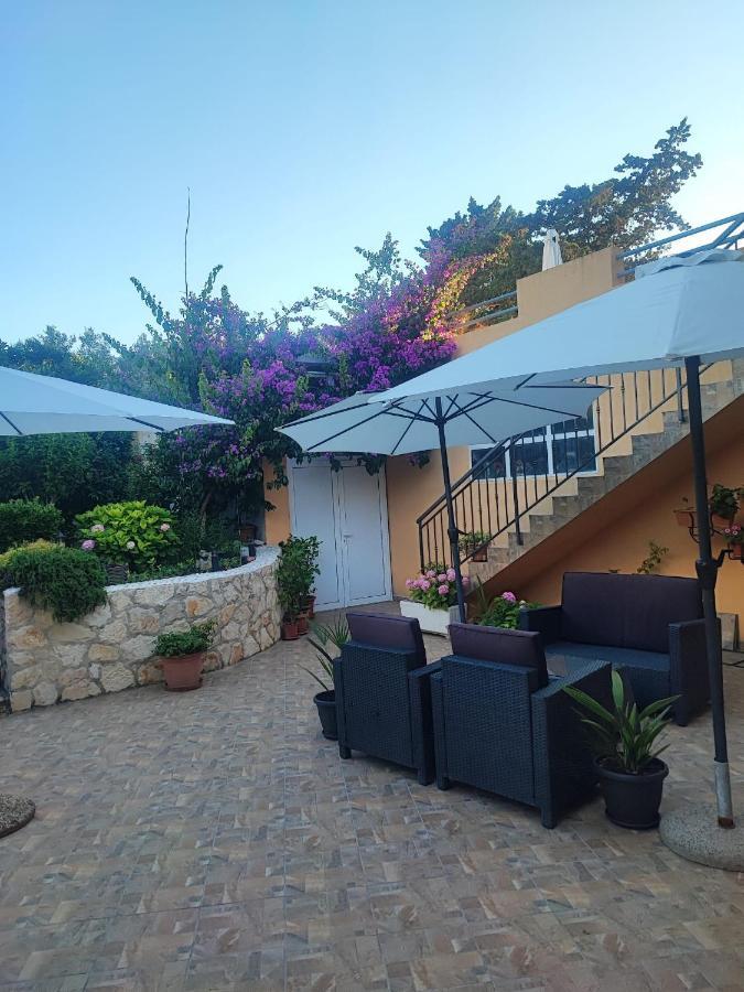 Apartments Pharia ييلسا المظهر الخارجي الصورة