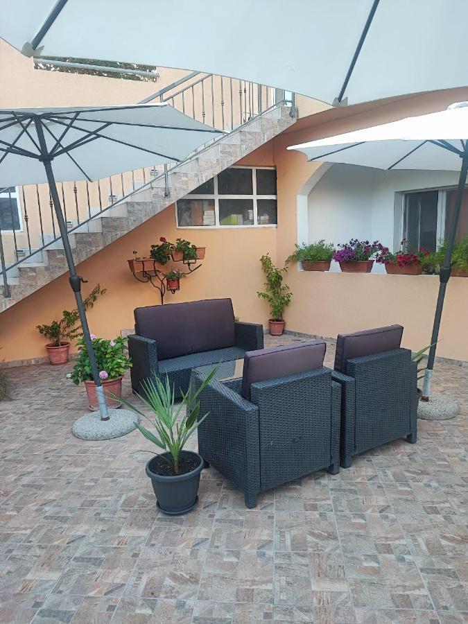 Apartments Pharia ييلسا المظهر الخارجي الصورة